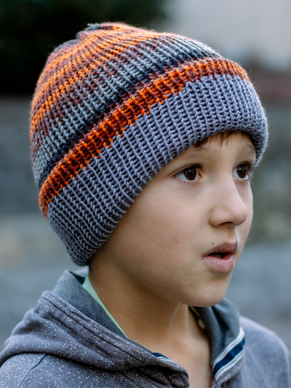 Kindermützen mehrfarbig Wolle